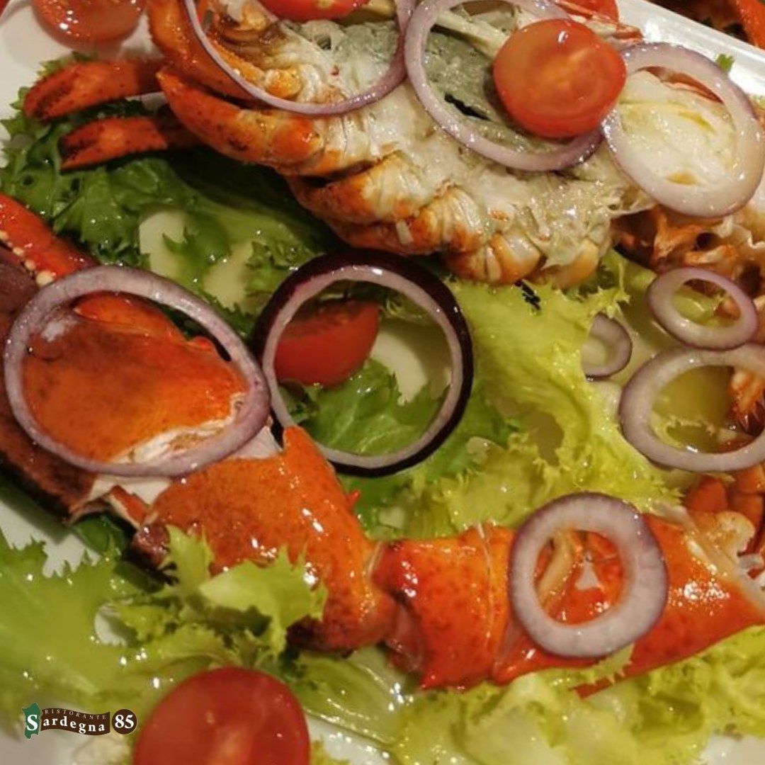 Concedete una coccola al vostro palato…✨

@ristorante_sardegna_85 vi propone 𝒍’𝑨𝒔𝒕𝒊𝒄𝒆 𝒂𝒍𝒍𝒂 𝑪𝒂𝒕𝒂𝒍𝒂𝒏𝒂🦑

Il fresco serale, un buon calice di vino e pesce di qualità, la combo perfetta per una serata indimenticabile, prenotate subito❣️

Sardegna 85 e il suo staff vi aspettano in

📍Via Sardegna 85, Cagliari
📆Aperto tutti i giorni da lunedì alla domenica 
dalle 12:00 alle 15:00 e 
dalle 19:00 alle 23:00
🚫Chiuso il mercoledì 

☎️Per info e prenotazioni 070 657902
📲Prenotazioni WhatsApp 24h:+39 3275538179
🌐https://ristorantesardegna85.it

#Sardegna85 #Cagliari #CucinaSarda #SaporiAutentici #TradizioneSarda #FoodLovers #GustoSardo #Instafood #Food #FoodExperience #CulturaSarda #Ristorante #RistorantiCagliari #Sardegna #LoveIt #PortoCagliari #Centro #Secondi #secondidimare #asticeallacatalana